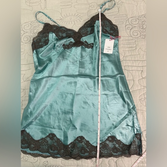 NEW Gold Hawk Two Tone V-Back Lace Chemise Silk Cami M Blue Grotto Brown Lace - Picture 5 of 8
